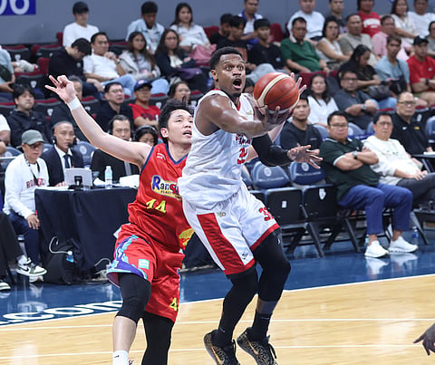 JUSTIN Brownlee drives his way to 31 points and 15 rebounds to power Barangay Ginebra to a 109-101 victory over Rain or Shine that leveled their best-of-seven semifinal series at one game apiece in the PBA Commissioner’s Cup on Friday at the Mall of Asia Arena.