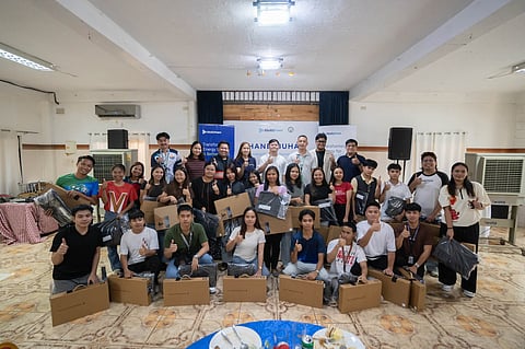 Thru AboitizPower GMEC-GNPD’s Reputation and Stakeholder Management (RSM), some 25 young Mariveleños underwent a 15-day Virtual Assistant Training and received new laptops on 14 May 2026.
