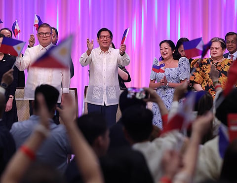 FILIPINO welcome President Ferdinand R. Marcos Jr. and First Lady Liza Araneta-Marcos, flanked by Agriculture Secretary Francisco ‘Kiko’ Tiu Laurel Jr. (left) and Department of Foreign Affairs Secretary Ma. Theresa Lazaro, meet with the Filipino community in the Imperial Palace Hotel, Tokyo, Japan, as part of the itinerary of President Marcos Jr.’s four-day State Visit aimed at strengthening Philippines-Japan relations and expanding cooperation in key areas of mutual interest.