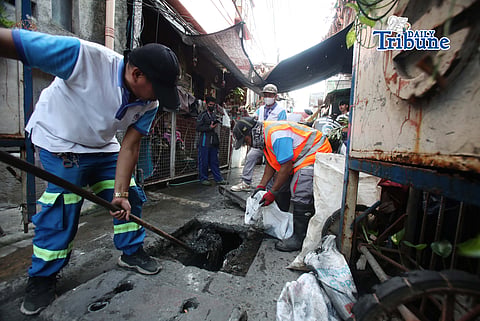 (May 26 2026) Pasig City LGU conducts a clean up drive at  Barangay Kalawaan, Pasig City, on Tuesday, May 26, 2026. They Remove the trash at the canal to avoid clogging that causes flooding as a preparation for the rainy seasons. Photo/Analy Labor
