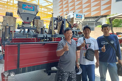 Central Luzon farmers get corn seeders, fertilizer applicators