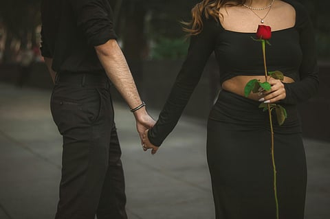Love triangle, nauwi sa saksakan 