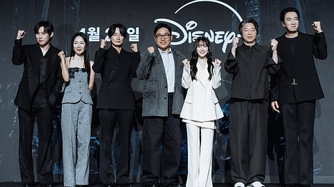 KIM Sung-cheol, Moon Jeong-hee, Lee Hyun-wook, director Kim Sung-hoon, Park Bo-young, Kim Hee-won and Lee Kwang-soo.