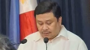 Senator Jinggoy Estrada during his press conference in the Senate on 1 June.