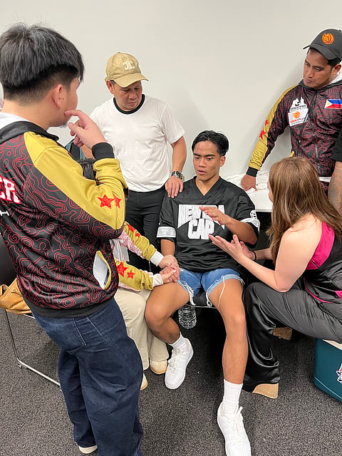 KENNETH Llover’s climb to the top took a major hit after losing a world title elimination fight on Saturday in Tokoname, Japan. 