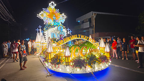 THE grand float of Pinagkurusan’s Kapisanan ng Bukang Liwayway which celebrates their centenary.