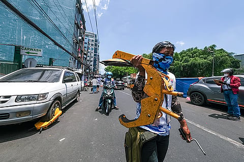 MMDA declares school perimeters 
no-parking zones