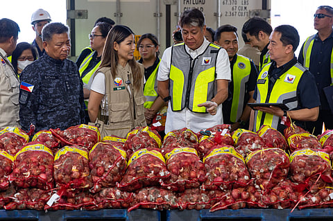 KIKO PANGILINAN WITH THE BUREAU OF CUSTOMS
