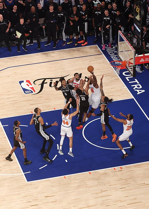 OG Anunoby sinks the game-winning basket to lift the New York Knicks to a 107-106 win over the San Antonio Spurs in Game 4 of their NBA Finals best-of-seven series on Thursday (Manila time). 