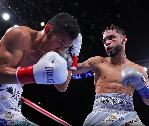 PUERTO Rican champion Oscar Collazo is looking to add Filipino challenger Joey Canoy to his growing list of Filipino victims.