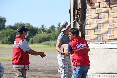 The DSWD Region 12 (SOCCSKSARGEN), in coordination with the Philippine Air Force, has commenced initial loading of 5, 295 Family Food Packs (FFPs) for airlift operations to the earthquake-affected barangays of Datal Bukay, Lagimit, Congan, and New Aklan. (Photo from DSWD Field Office 12)