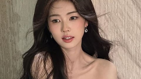 BAI Lu in douyin look.