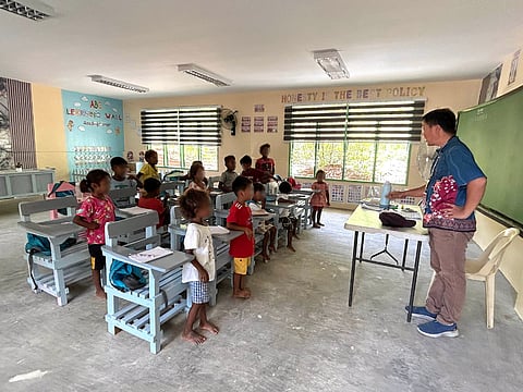 DUMAGAT learners of Mabaldog Elementary School in Barangay Ligaya, Gabaldon, Nueva Ecija attend class at their newly refurbished classroom that Aboitiz Foods also equipped with more stable electricity, electric fans, a Smart TV, and internet connection under Aboitiz Foundation’s AuroraPH project that digitalizes and solarizes last-mile schools. 