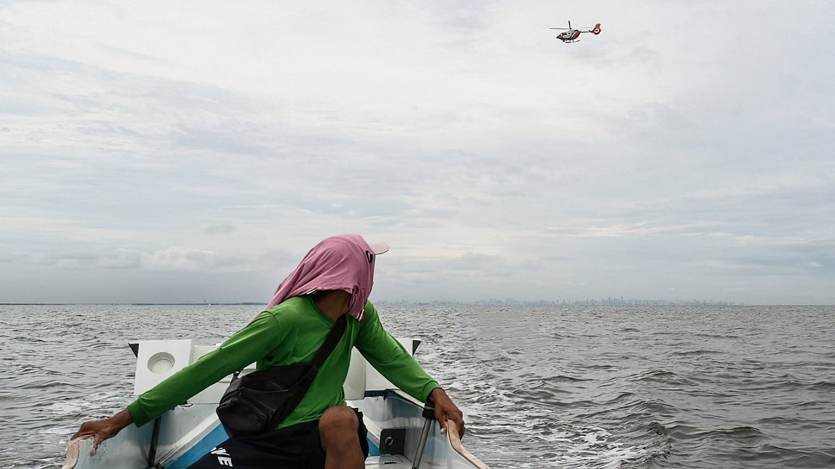 SBMA, Subic firms assist with Bataan spill cleanup