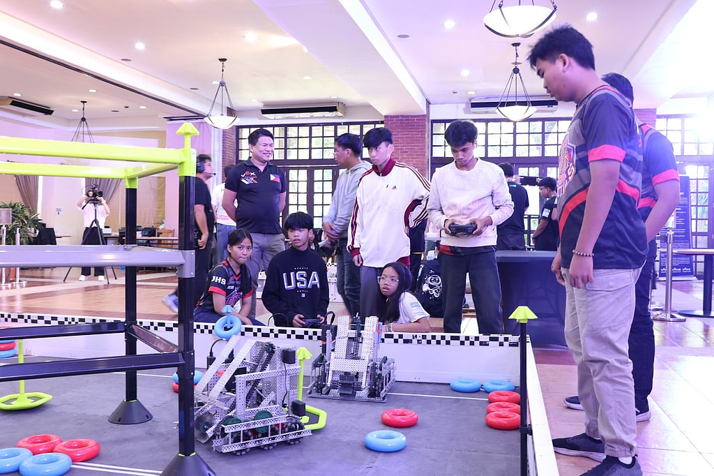 Young Innovators Shine at VEX Robotics Competition in Quezon City