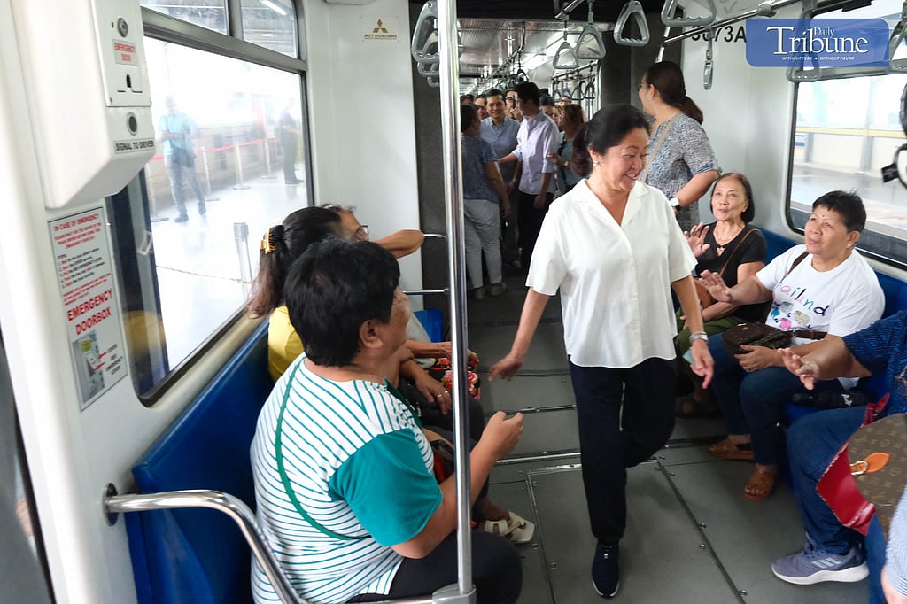 MRT-3, LRT-2 launch student-only lanes to cut queues