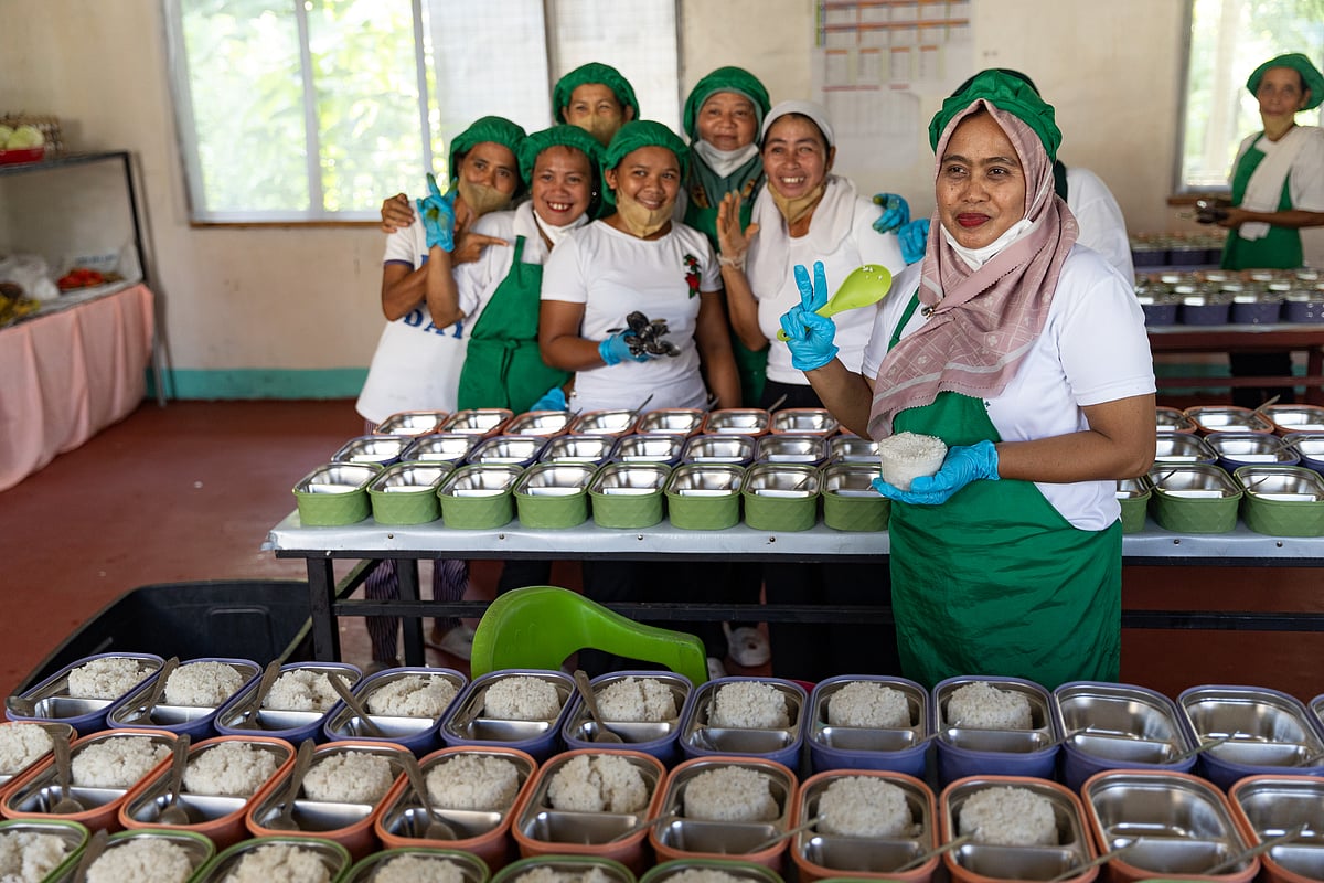 Unbound Feeding Program WFP pushes universal feeding program for Phl schoolchildren