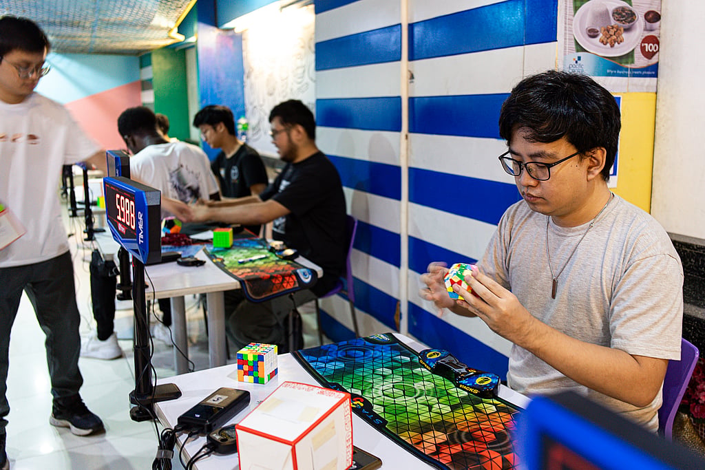 Cubing Comp Speedcubers attempt to break records at a Rubik's competition