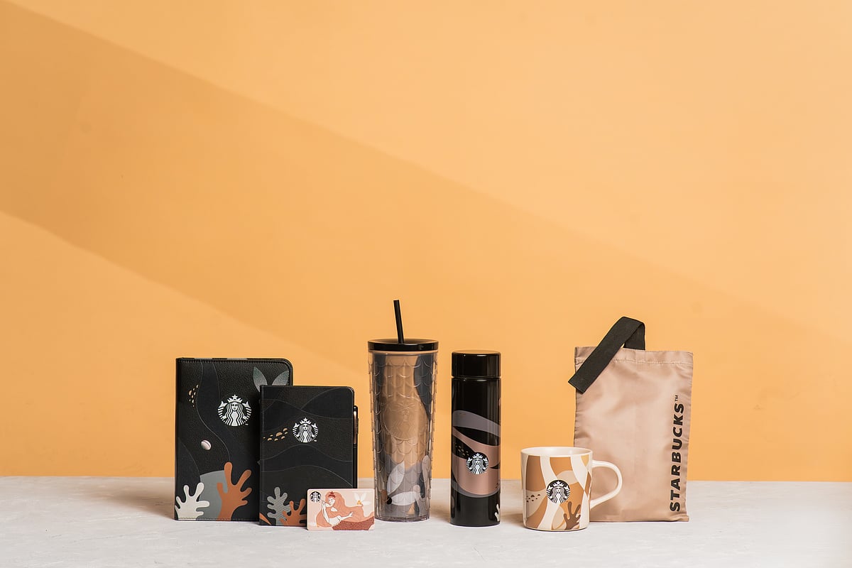 LOOK: Starbucks releases 2026 holiday collection