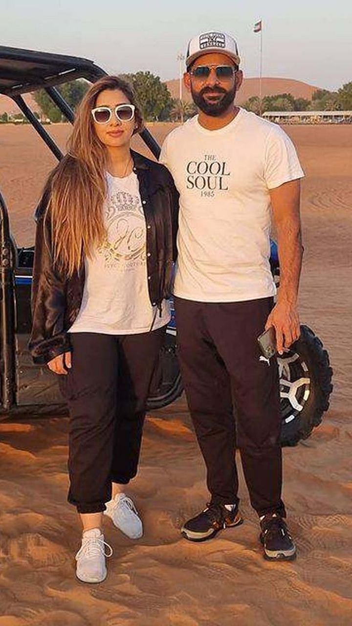 Meet sana hafeez – CanvasRebel Magazine, image size:720x1280