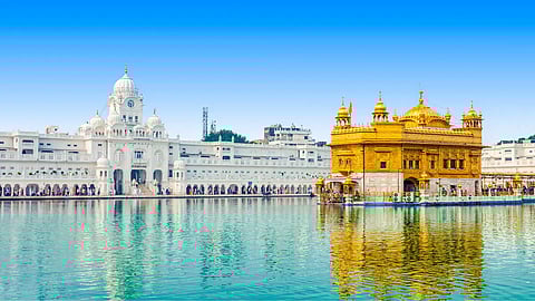 Threat to blow up Sri Harmandir Sahib’s langar hall from RDX; Amritsar Police & SGPC on high alert