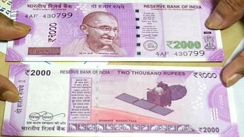 Rs 2,000 banknotes  return to RBI