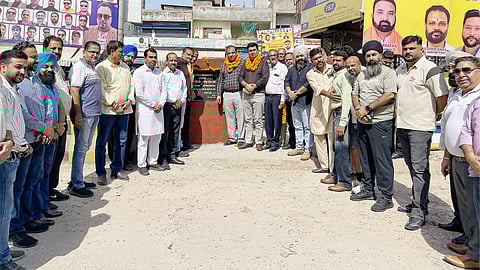 Nitin Kohli and other members during inauguration