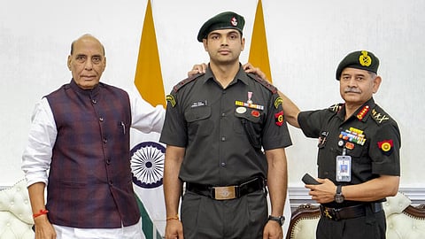 Rajnath Singh with Neeraj Chopra 