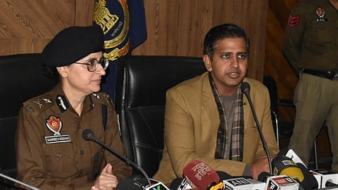 Are schools in Jalandhar closed on December 16?