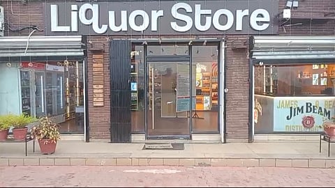 Shots fired at Amritsar liquor store 