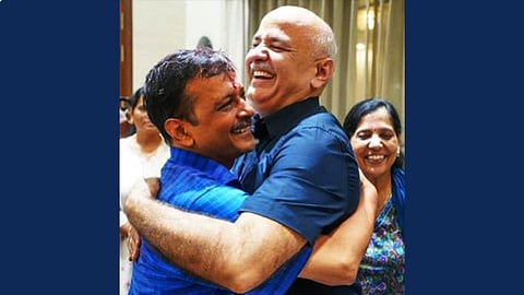 Oppn leaders hail relief for Kejriwal, Sisodia