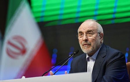 Iran warns of closing Hormuz amid naval blockade