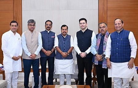 Rijiju welcomes merger of 7 MPs in BJP