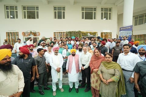 CM Mann Opens 30-Bed CHC in Sangrur, 85 Villages to Benefit