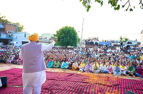 
CM giving speech

