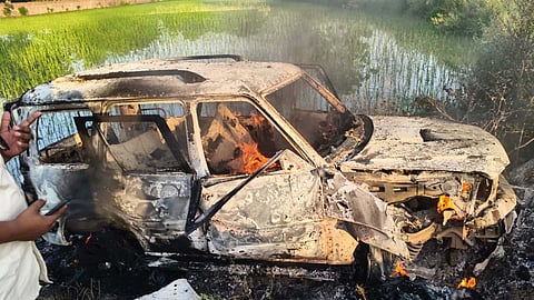 Burnt car on Pholriwal road
