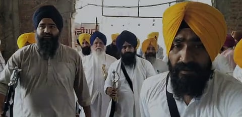 Sikh MLAs, Ministers appear before Akal Takht