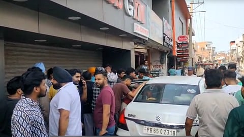 Protest outside the gym 