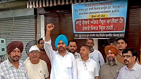 Peaceful protest by Guru Nanak Pura residents 