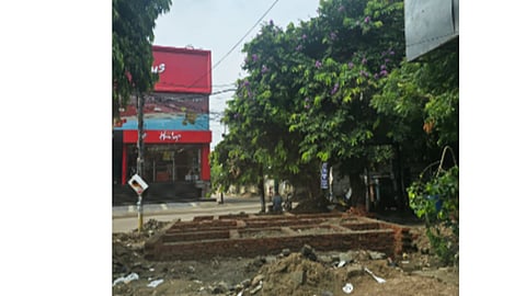 Illegal construction on public land  near Shivani park
