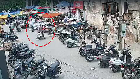 CCTV footage of activa being stolen