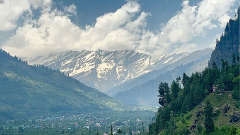 Himachal gets fresh snowfall 
