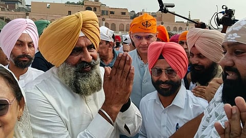 Pargat Singh, Sachin Pilot visit Golden Temple 