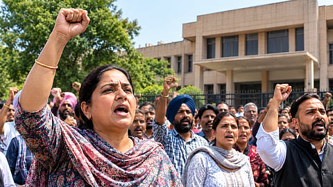 Govt seeks lists of employees absent during October 21 strike