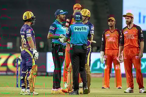 IPL 2022: KKR players in discussion with umpires over alleged DRS denial