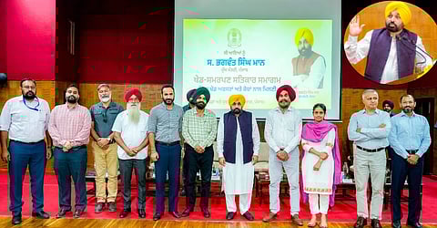 CM interacts with executive coaches after bonanza of doubling their salaries