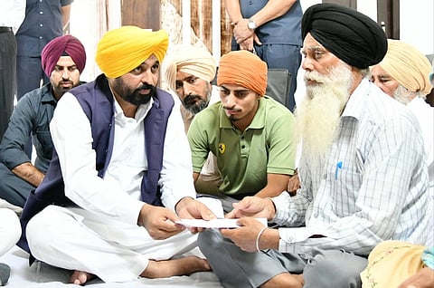 CM hands over Rs 1 crore cheque to the family of Martyr Parvinder Singh as a mark of respect