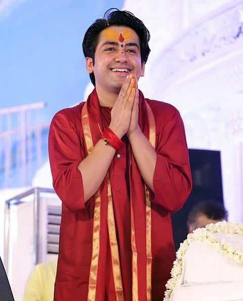 Police catch youth threatening Saint Dhirendra Shastri, tied to gangster Lawrence Bishnoi: Joint operation in Khajuraho and Patna.