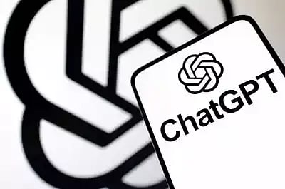 ChatGPT introduce chat archiving feature for Web and iOS users, Android support to start soon