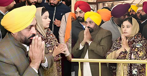 Punjab CM Bhagwant Mannpays homage at Gurudwara Sri Fatehgarh Sahib during Shaheedi Sabha